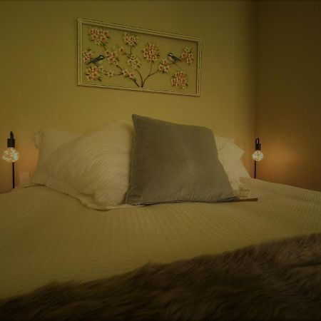 Pyes Pa Studio Apartment ตาอูรังกา ภายนอก รูปภาพ